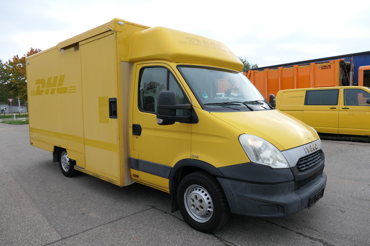 IVECO Daily 35 S11 C30C AUTOMATIK KAMERA Regale LUFT D - Box van: picture 2 IVECO Daily 35 S11 C30C AUTOMATIK KAMERA Regale LUFT D - Box van: picture 2