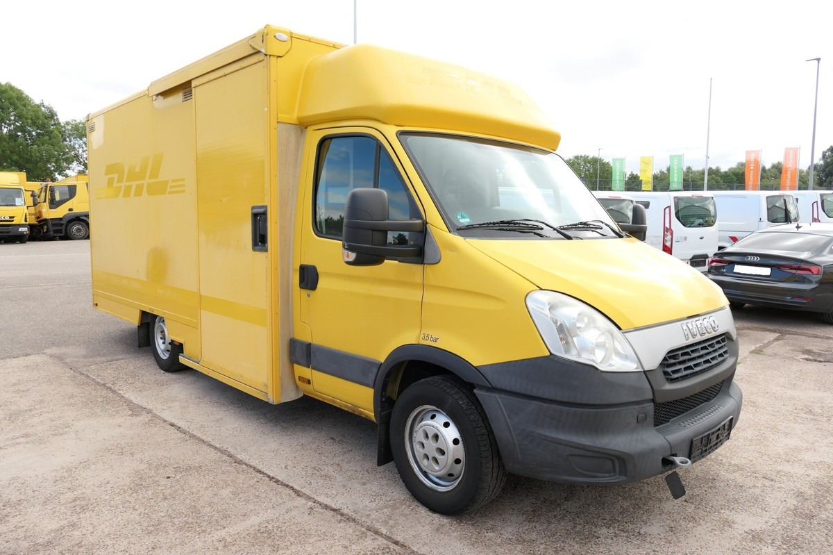 IVECO Daily 35 S11 C30C AUTOMATIK Regale LUFT - EURO 5 - Box van: picture 2 IVECO Daily 35 S11 C30C AUTOMATIK Regale LUFT - EURO 5 - Box van: picture 2