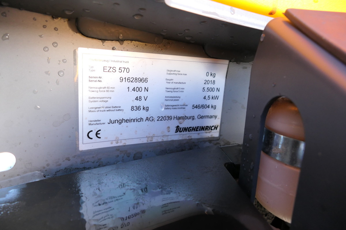 Tow tractor JUNGHEINRICH EZS 570 Schlepper: picture 12