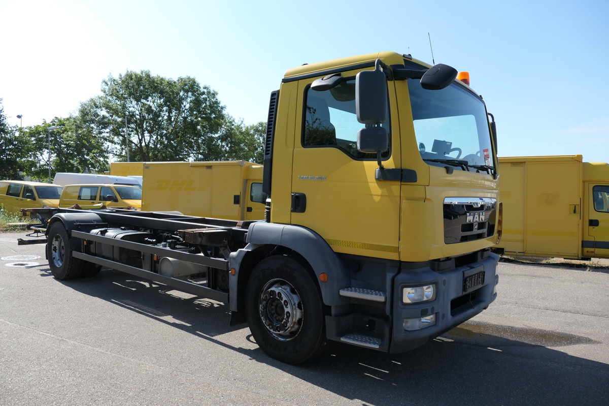 MAN TGM 18.290 LLLC Umsetzfahrzeug KLIMA AHK - Container transporter/ Swap body truck: picture 2 MAN TGM 18.290 LLLC Umsetzfahrzeug KLIMA AHK - Container transporter/ Swap body truck: picture 2