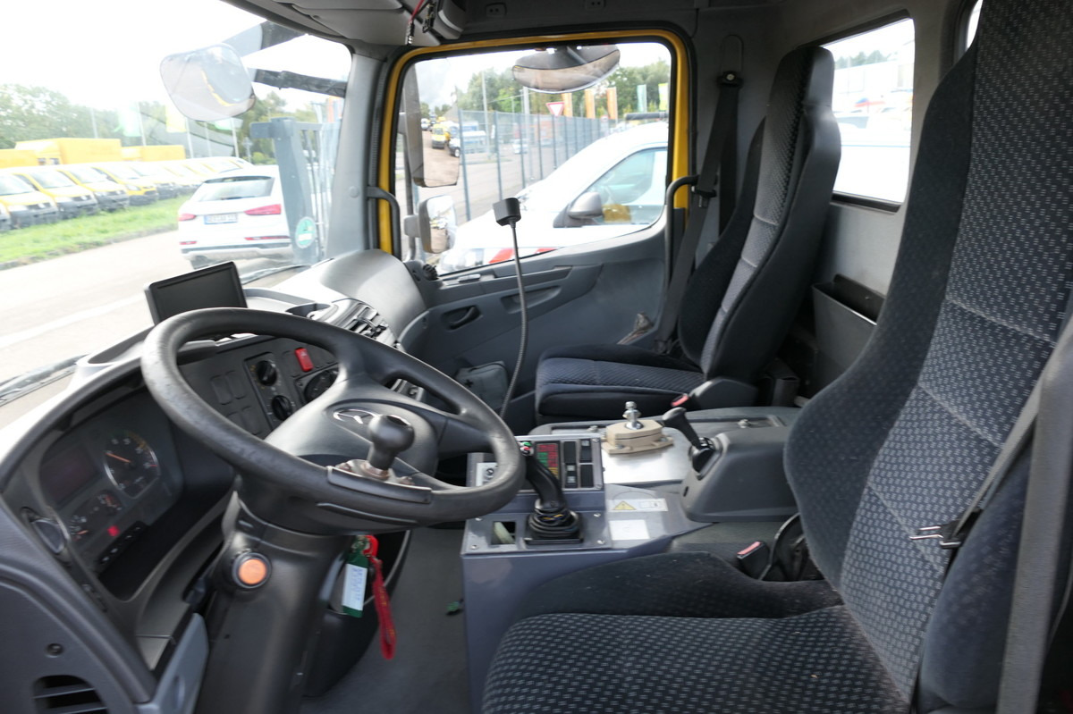 Container transporter/ Swap body truck MERCEDES-BENZ KAMAG WBH 25 Wiesel Sattelkupplung Umsetzfahrz.: picture 10