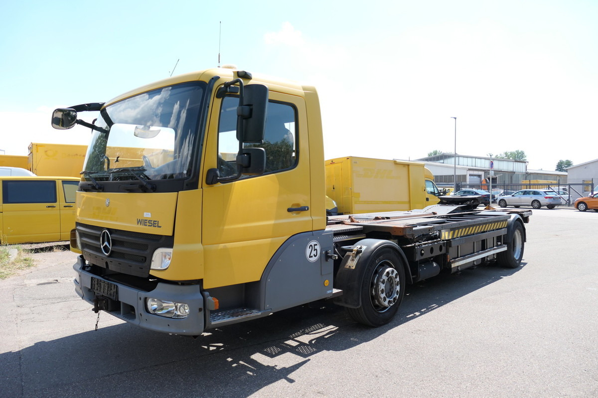 MERCEDES-BENZ KAMAG WBH 25 Wiesel Terberg Umsetzfahrz. Sattelk - Container transporter/ Swap body truck: picture 2 MERCEDES-BENZ KAMAG WBH 25 Wiesel Terberg Umsetzfahrz. Sattelk - Container transporter/ Swap body truck: picture 2