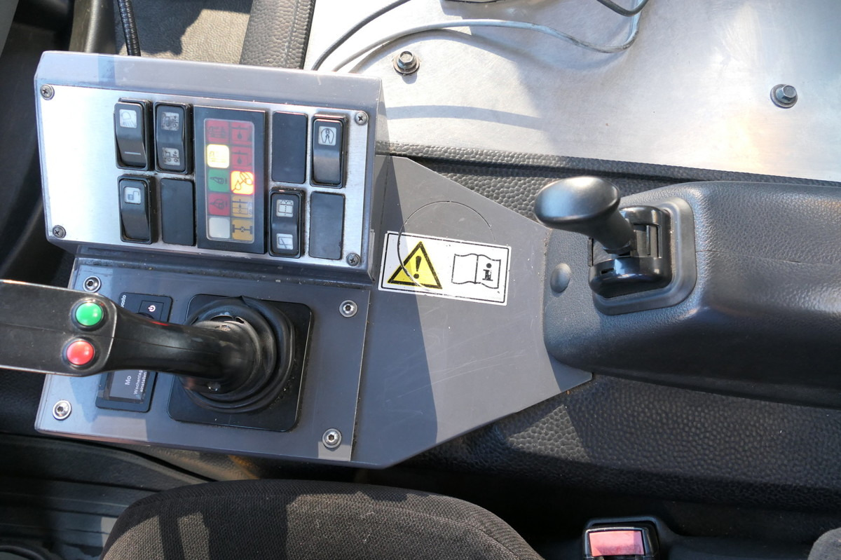 Leasing of MERCEDES-BENZ KAMAG WBH 25 Wiesel Terberg Umsetzfahrz. Sattelk MERCEDES-BENZ KAMAG WBH 25 Wiesel Terberg Umsetzfahrz. Sattelk: picture 16