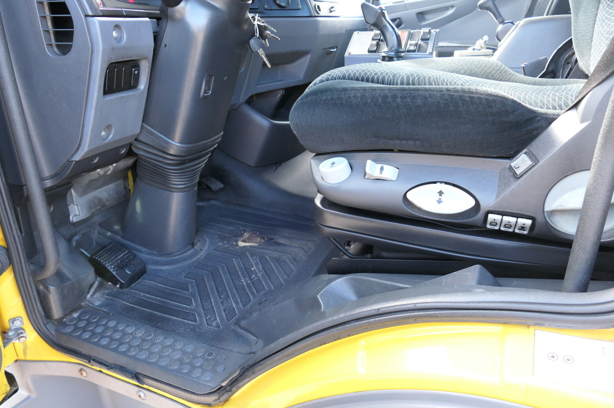 Container transporter/ Swap body truck MERCEDES-BENZ KAMAG WBH 25 Wiesel Terberg Umsetzfahrz. Sattelk: picture 10