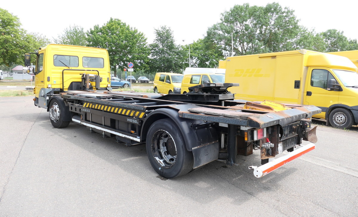 MERCEDES-BENZ KAMAG WBH 25 Wiesel Terberg Umsetzfahrz. Sattelk - Container transporter/ Swap body truck: picture 5 MERCEDES-BENZ KAMAG WBH 25 Wiesel Terberg Umsetzfahrz. Sattelk - Container transporter/ Swap body truck: picture 5