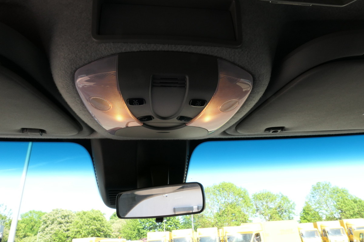 Ambulance MERCEDES-BENZ Sprinter 519 CDI Klima Krankenwagen: picture 13