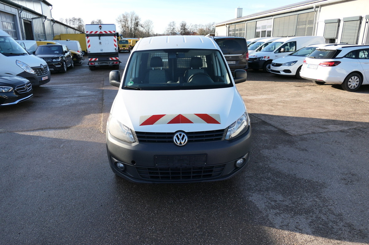 VW Caddy 4Motion 2.0 TDI KLIMA COC WERKSTATt 2-SITZ - Small van: picture 4 VW Caddy 4Motion 2.0 TDI KLIMA COC WERKSTATt 2-SITZ - Small van: picture 4