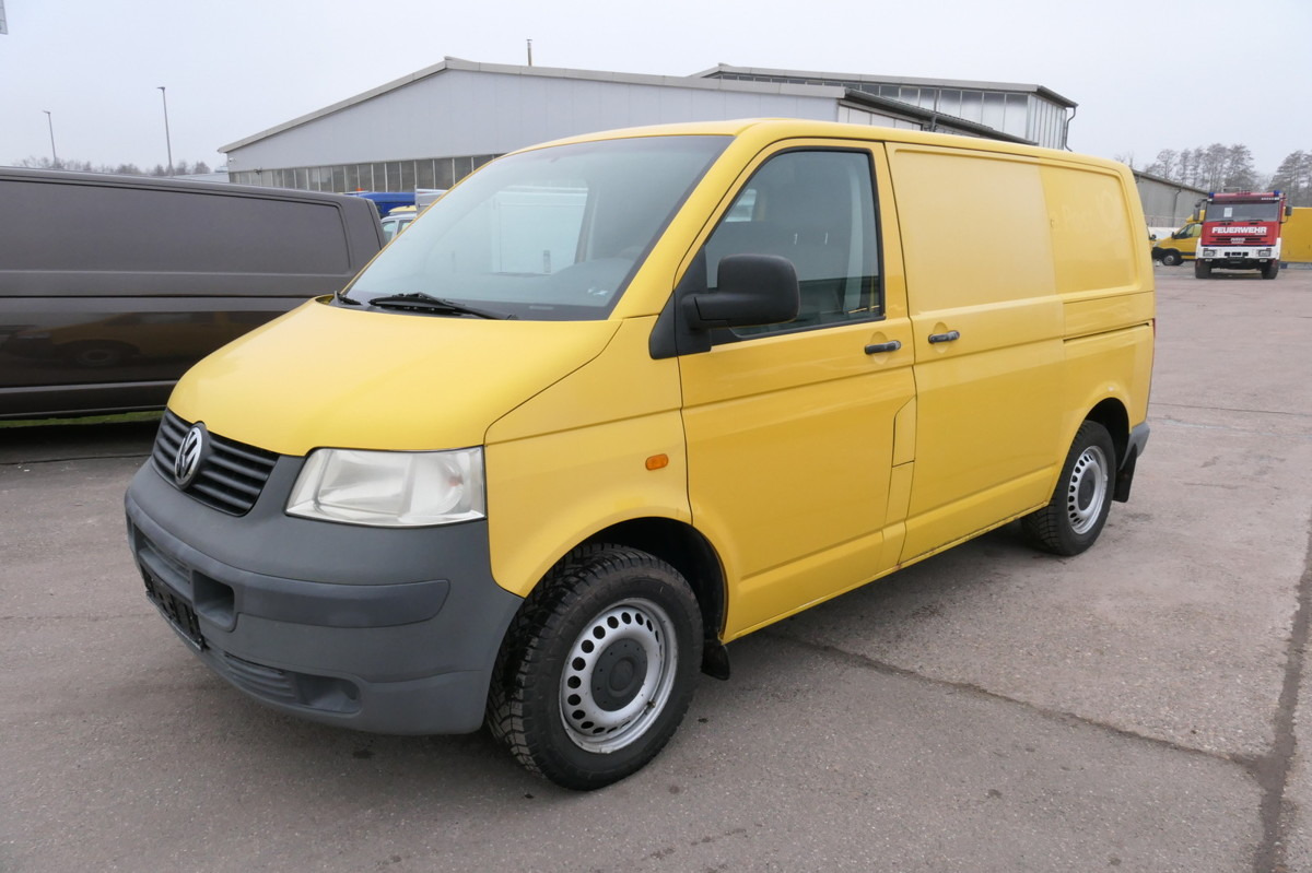 VW T5 Transporter 1.9 TDI PARKTRONIK 2xSCHIEBETÜR - Small van: picture 2 VW T5 Transporter 1.9 TDI PARKTRONIK 2xSCHIEBETÜR - Small van: picture 2