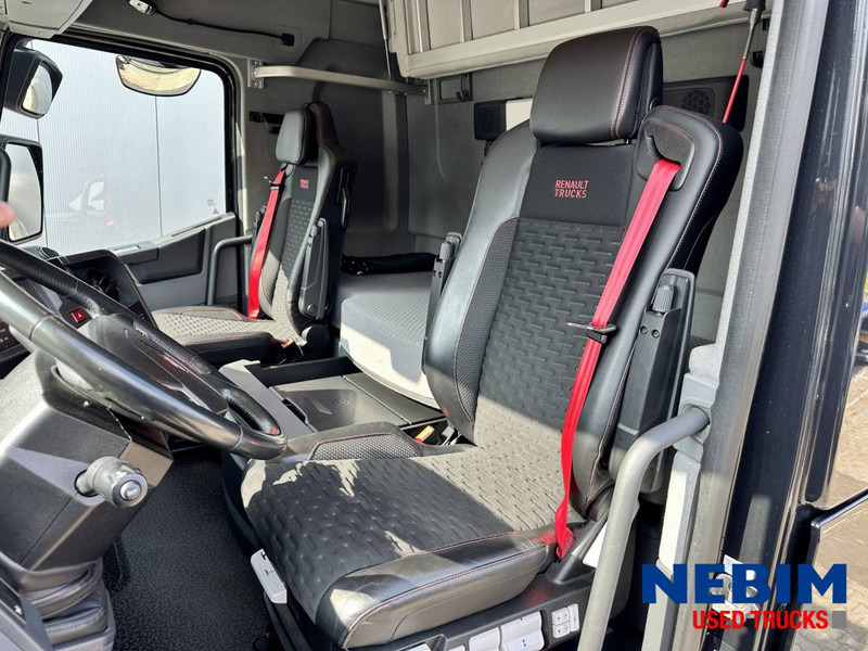 Renault T520 4x2 HIGH - NEW TACHO - TOP CONDITION - Tractor unit: picture 3 Renault T520 4x2 HIGH - NEW TACHO - TOP CONDITION - Tractor unit: picture 3