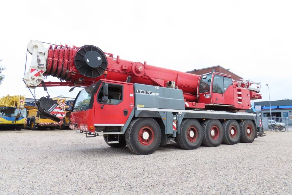 Liebherr LTM 1100-5.2  - All terrain crane: picture 1 Liebherr LTM 1100-5.2  - All terrain crane: picture 1