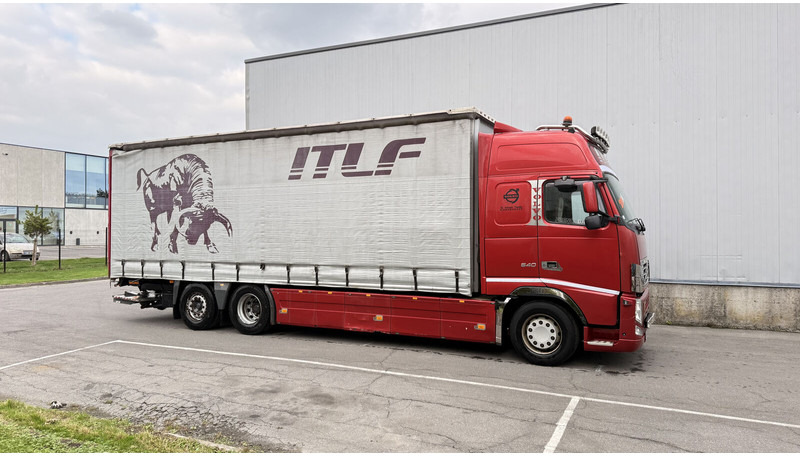 Volvo FH13 540 - Curtainsider truck: picture 5 Volvo FH13 540 - Curtainsider truck: picture 5