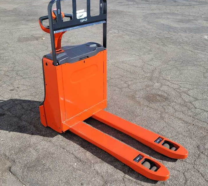 Linde T 16/1152 - Pallet truck: picture 3 Linde T 16/1152 - Pallet truck: picture 3