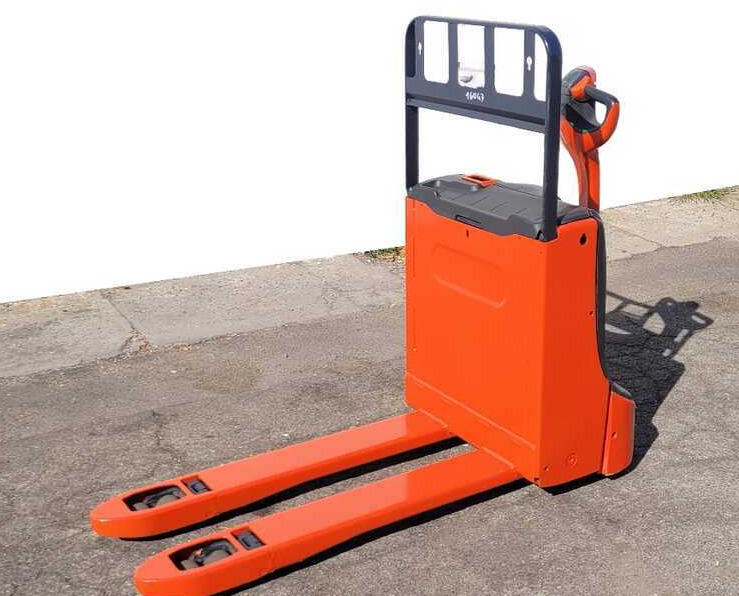 Linde T 16/1152 - Pallet truck: picture 2 Linde T 16/1152 - Pallet truck: picture 2