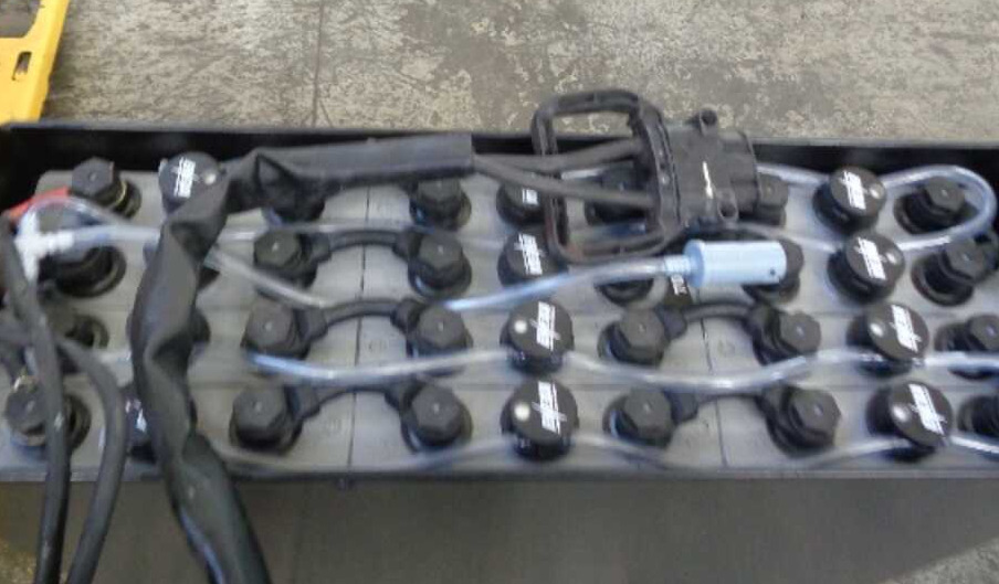 OM TL 18 AC (BATTERIA 2019) - Pallet truck: picture 3 OM TL 18 AC (BATTERIA 2019) - Pallet truck: picture 3