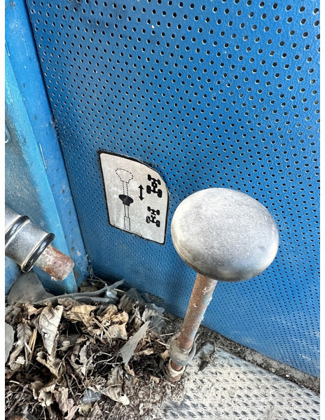 Farm tractor Ford 8700: picture 8