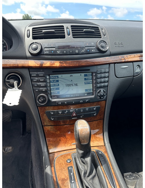 Car Mercedes-Benz E-Klasse 240: picture 7 Car Mercedes-Benz E-Klasse 240: picture 7