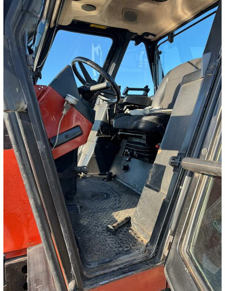 New Holland 180-90 DT - Farm tractor: picture 4 New Holland 180-90 DT - Farm tractor: picture 4