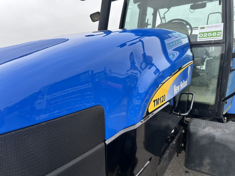 New Holland TM 120 - Farm tractor: picture 2 New Holland TM 120 - Farm tractor: picture 2