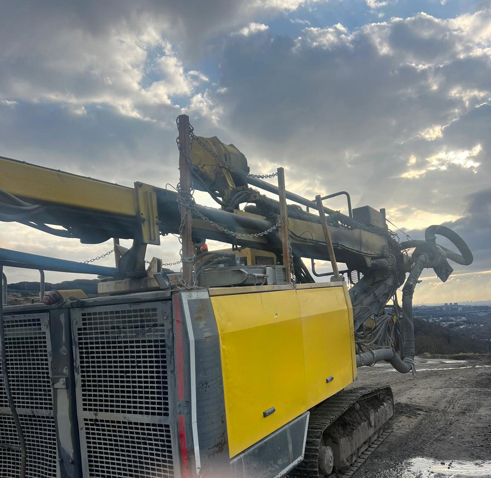Atlas Copco ROC L8-44 - Drilling rig: picture 3 Atlas Copco ROC L8-44 - Drilling rig: picture 3