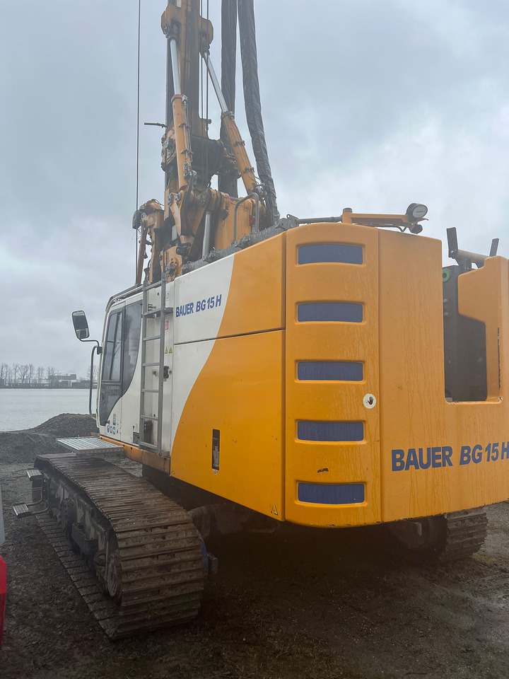 Bauer BG 15H - Pile driver: picture 3 Bauer BG 15H - Pile driver: picture 3