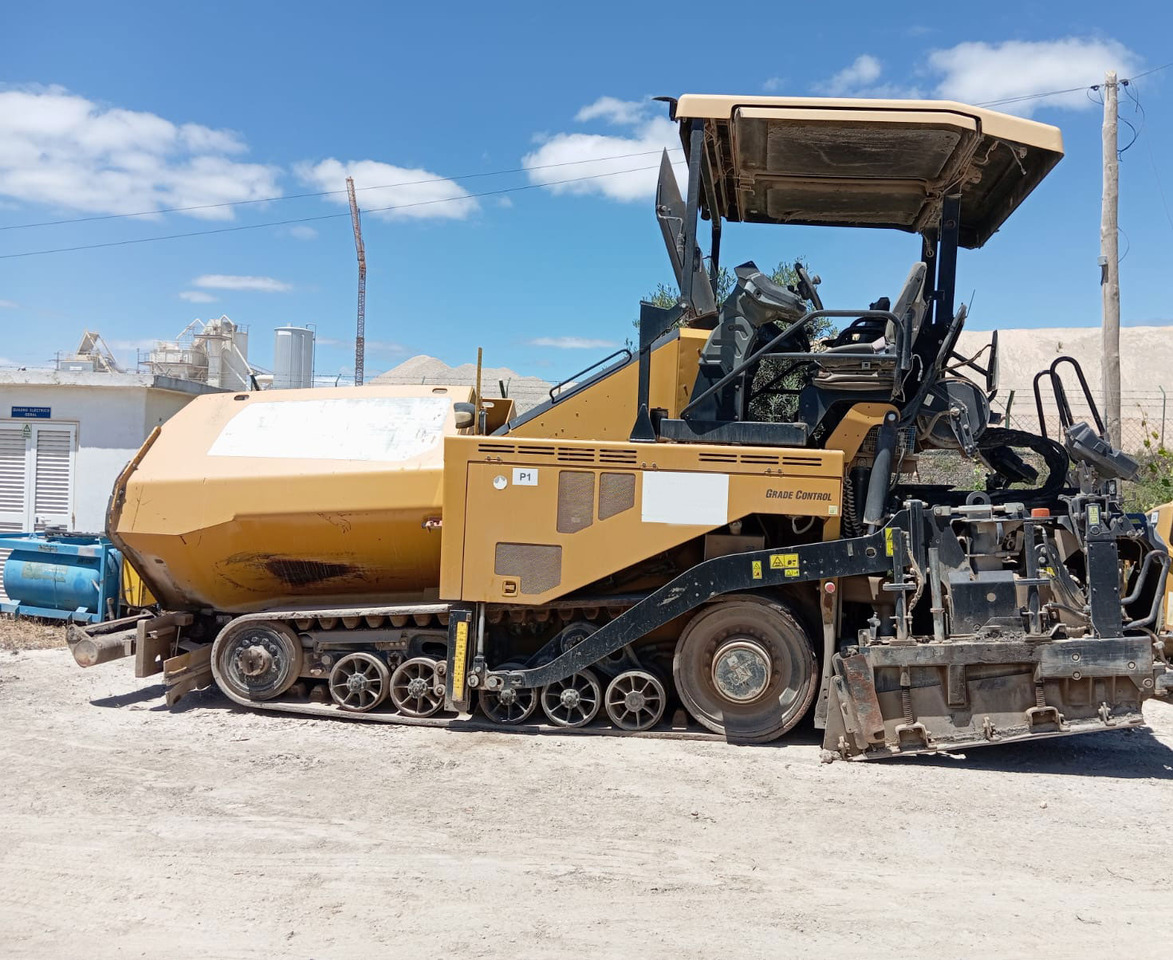 Caterpillar AP655F - Asphalt paver: picture 2 Caterpillar AP655F - Asphalt paver: picture 2