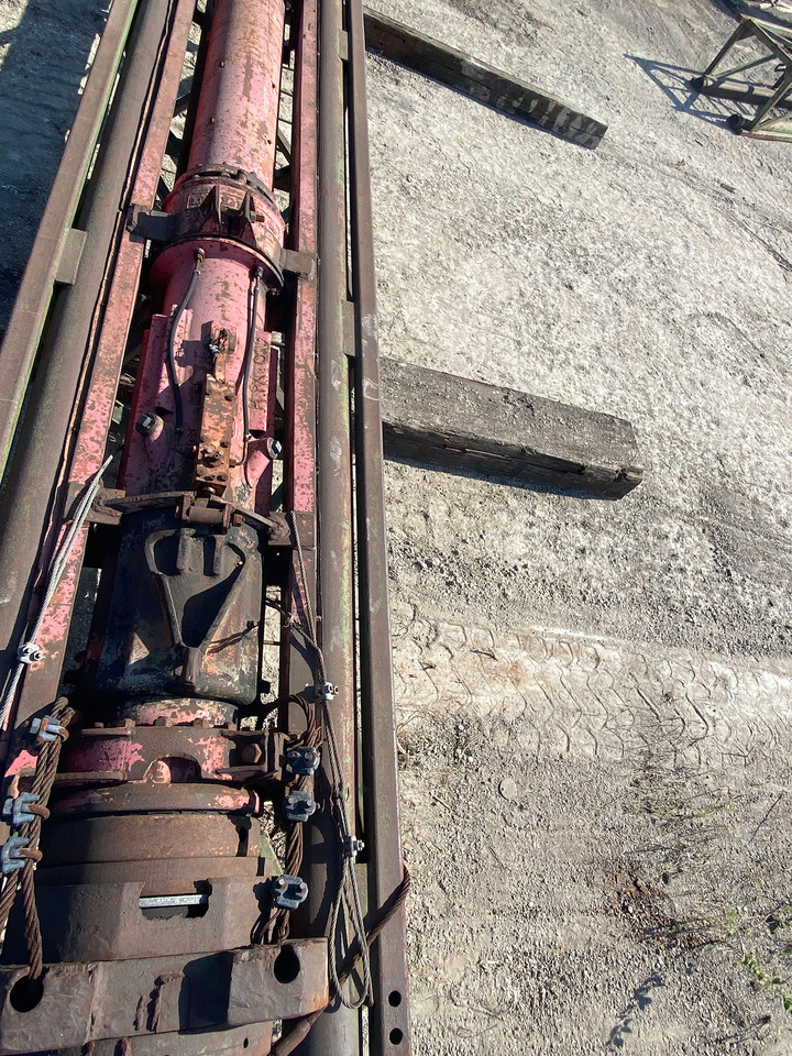 Delmag D-19 - Pile driver: picture 2 Delmag D-19 - Pile driver: picture 2