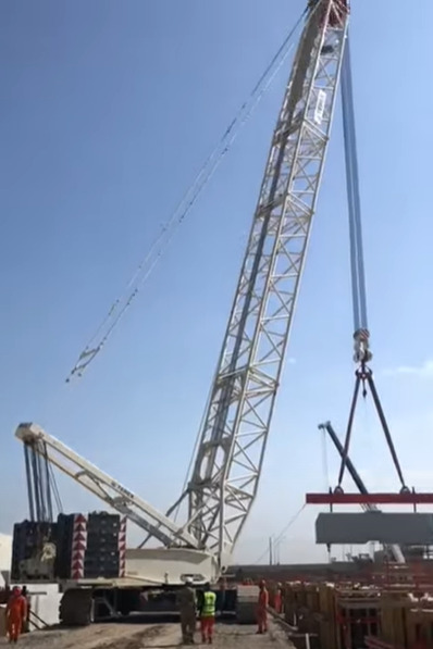 Demag CC 2400-1 - Crawler crane: picture 2 Demag CC 2400-1 - Crawler crane: picture 2