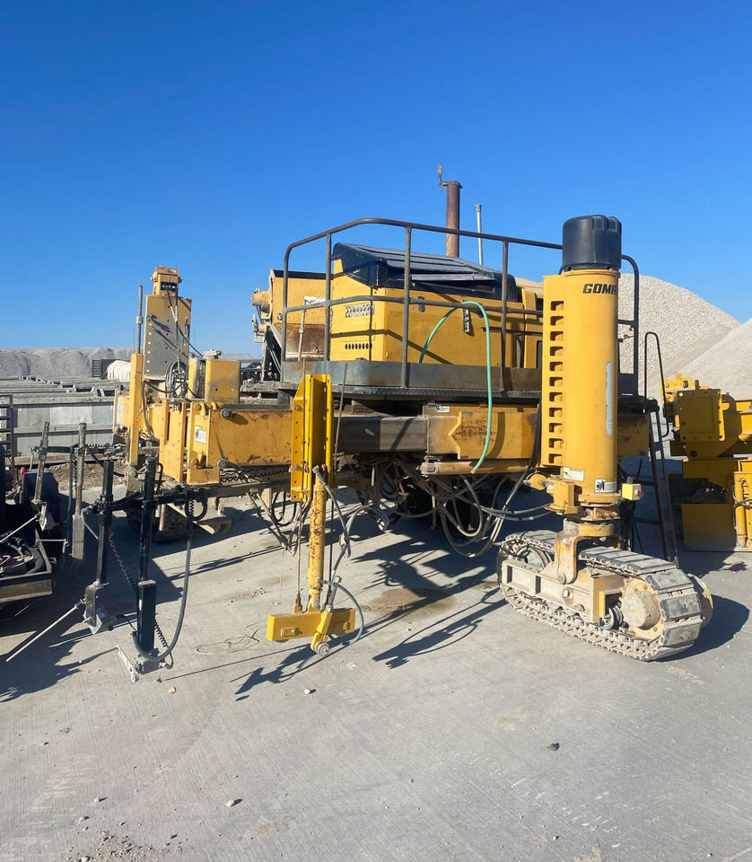 Gomaco Commander III - Slipform paver: picture 2 Gomaco Commander III - Slipform paver: picture 2