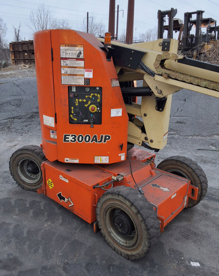 JLG E300AJP - Telescopic wheel loader: picture 3 JLG E300AJP - Telescopic wheel loader: picture 3