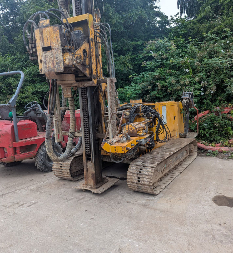 Klemm KR 709-2 - Pile driver: picture 4 Klemm KR 709-2 - Pile driver: picture 4