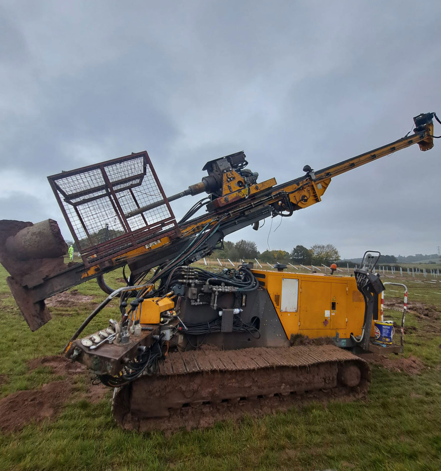 Klemm KR709 - Pile driver: picture 3 Klemm KR709 - Pile driver: picture 3