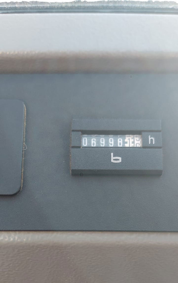 Mobile crusher Liebherr LG1750: picture 7