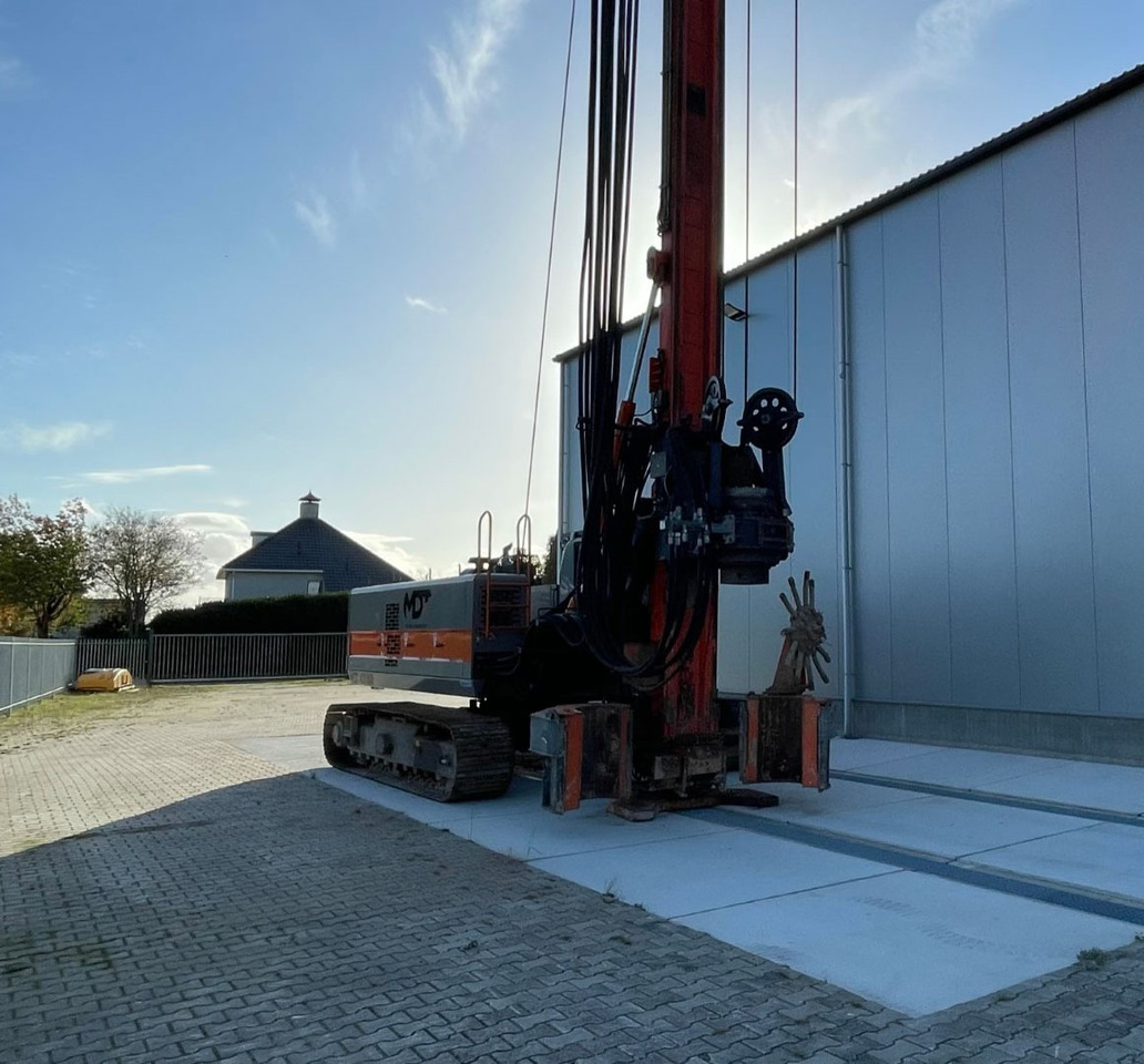 MDT 400BP - Pile driver: picture 4 MDT 400BP - Pile driver: picture 4