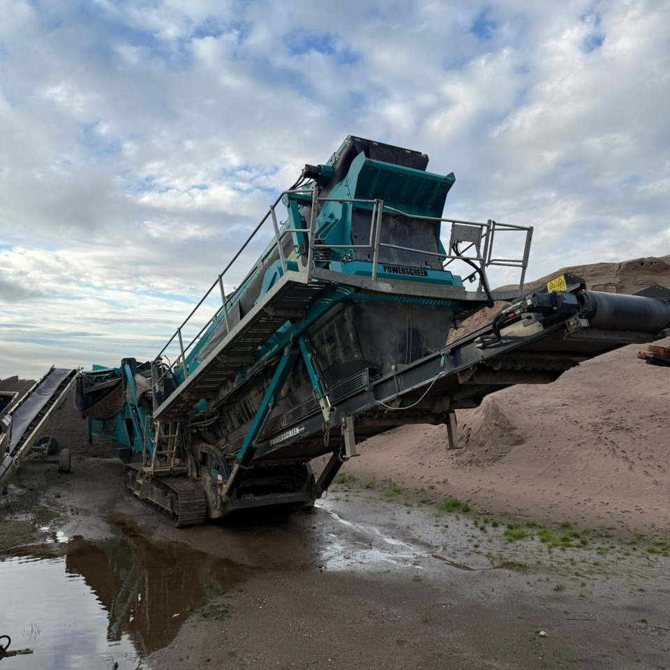 Powerscreen Chieftain 2200 2D - Screener: picture 3 Powerscreen Chieftain 2200 2D - Screener: picture 3