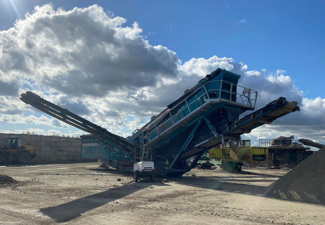 Powerscreen Chieftain 2200 - Screener: picture 2 Powerscreen Chieftain 2200 - Screener: picture 2