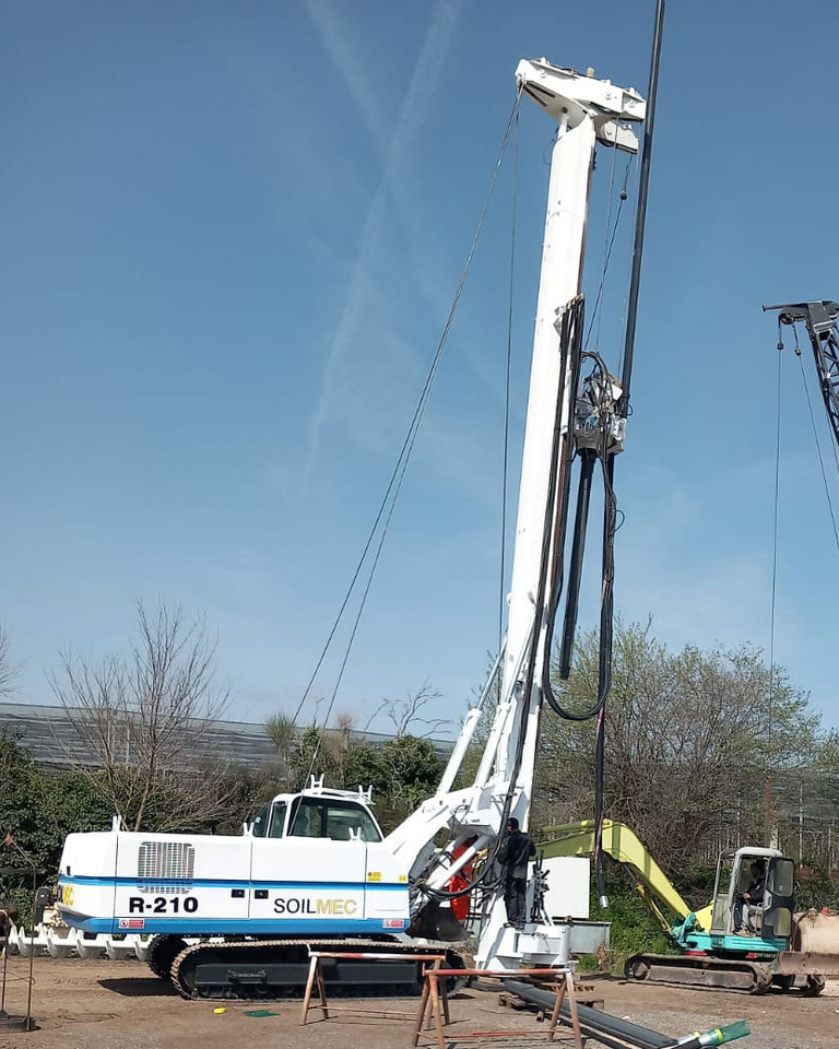 Soilmec R-210 - Pile driver: picture 2 Soilmec R-210 - Pile driver: picture 2