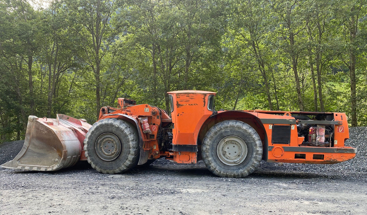 Tamrock Toro 0010 - Mining machinery: picture 4 Tamrock Toro 0010 - Mining machinery: picture 4