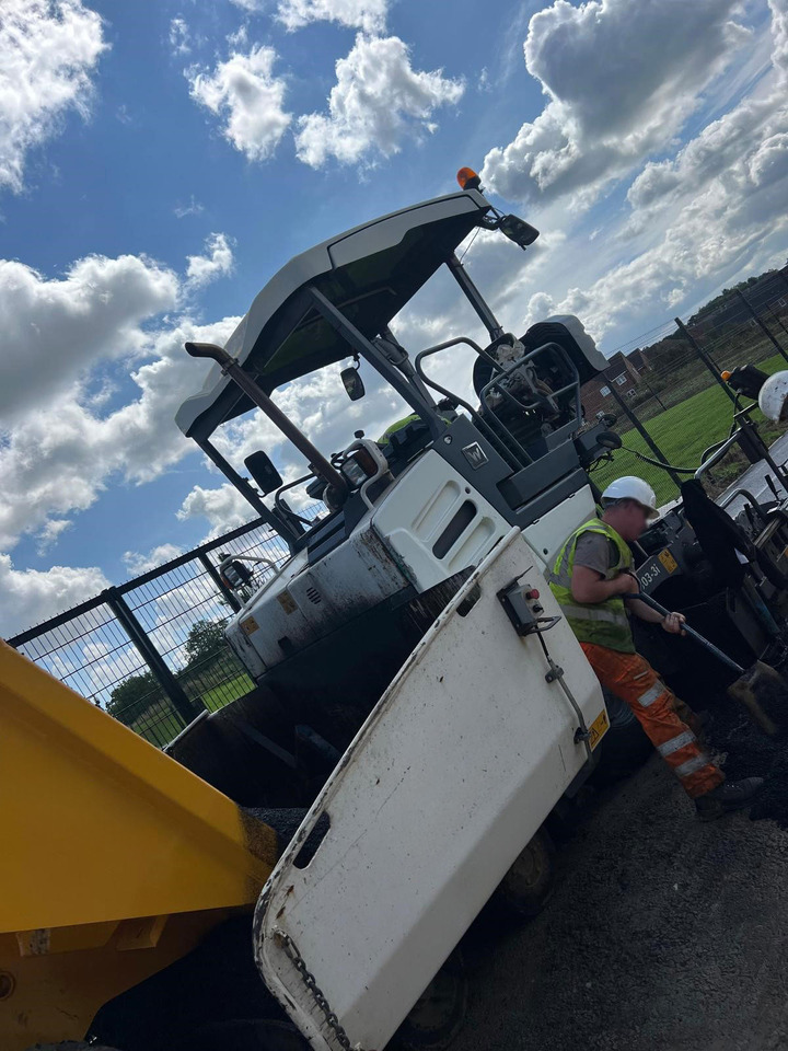 Vogele Super 1303-3i - Asphalt paver: picture 3 Vogele Super 1303-3i - Asphalt paver: picture 3