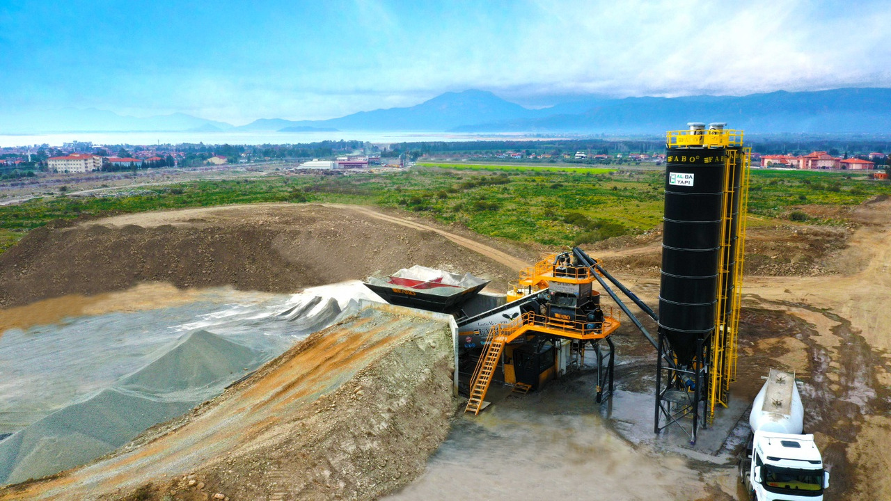 FABO mobile concrete batching plant - Concrete plant: picture 2 FABO mobile concrete batching plant - Concrete plant: picture 2