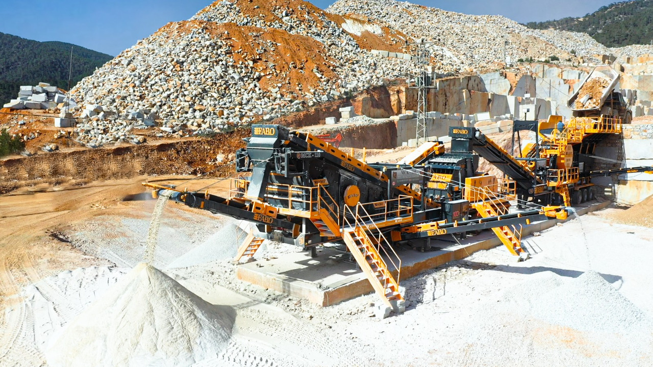 FABO mobile jaw crusher - Jaw crusher: picture 2 FABO mobile jaw crusher - Jaw crusher: picture 2
