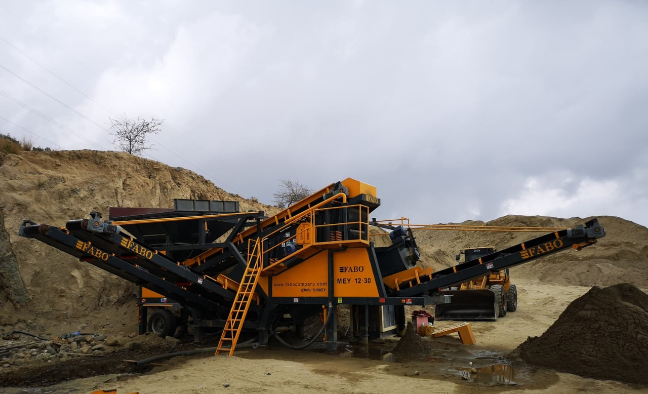 FABO mobile washing plant - Screener: picture 1 FABO mobile washing plant - Screener: picture 1