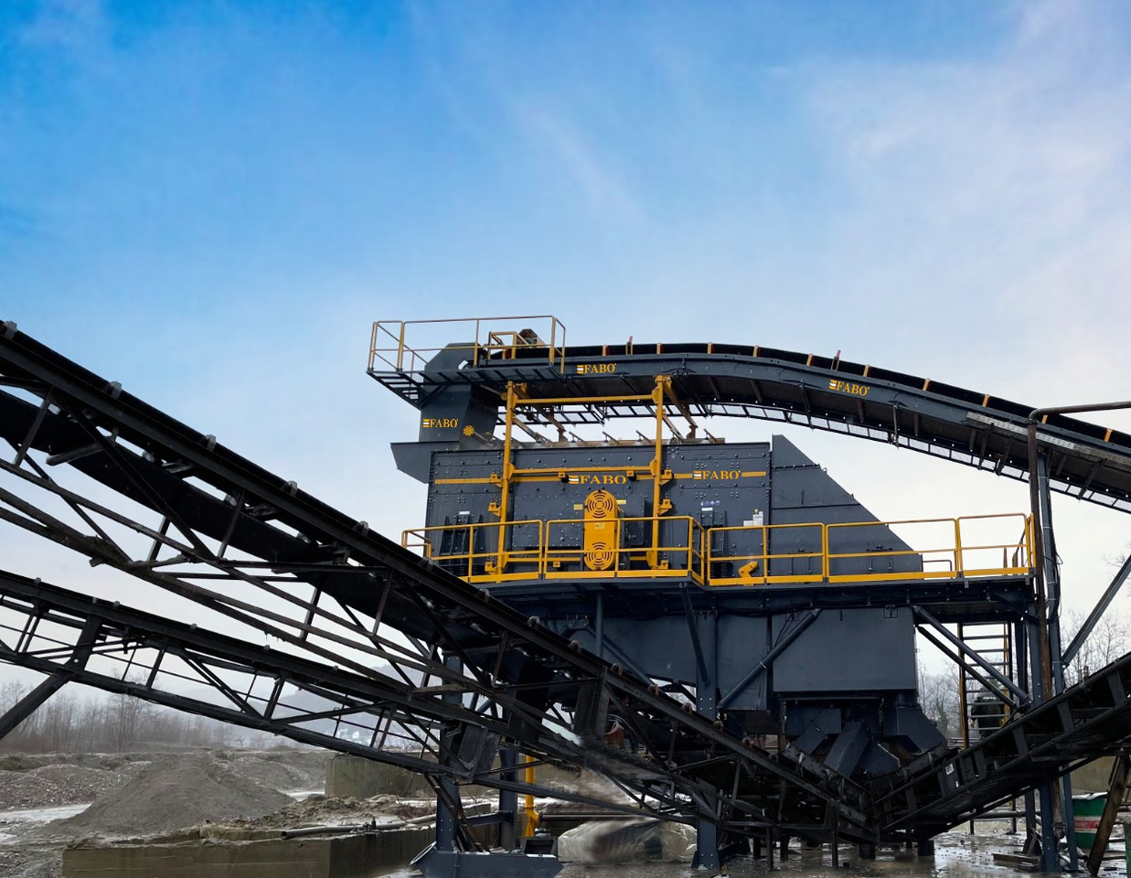 FABO vibrating screen - Screener: picture 1 FABO vibrating screen - Screener: picture 1