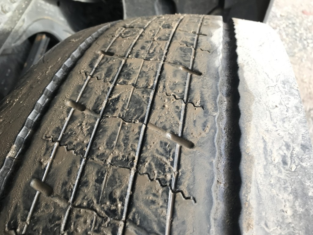 Beverage truck MERCEDES-BENZ Antos 2543 LL Getränke Schiebeplane Retarder, 2 x AHK, LBW 2 t., Lenkachse: picture 26