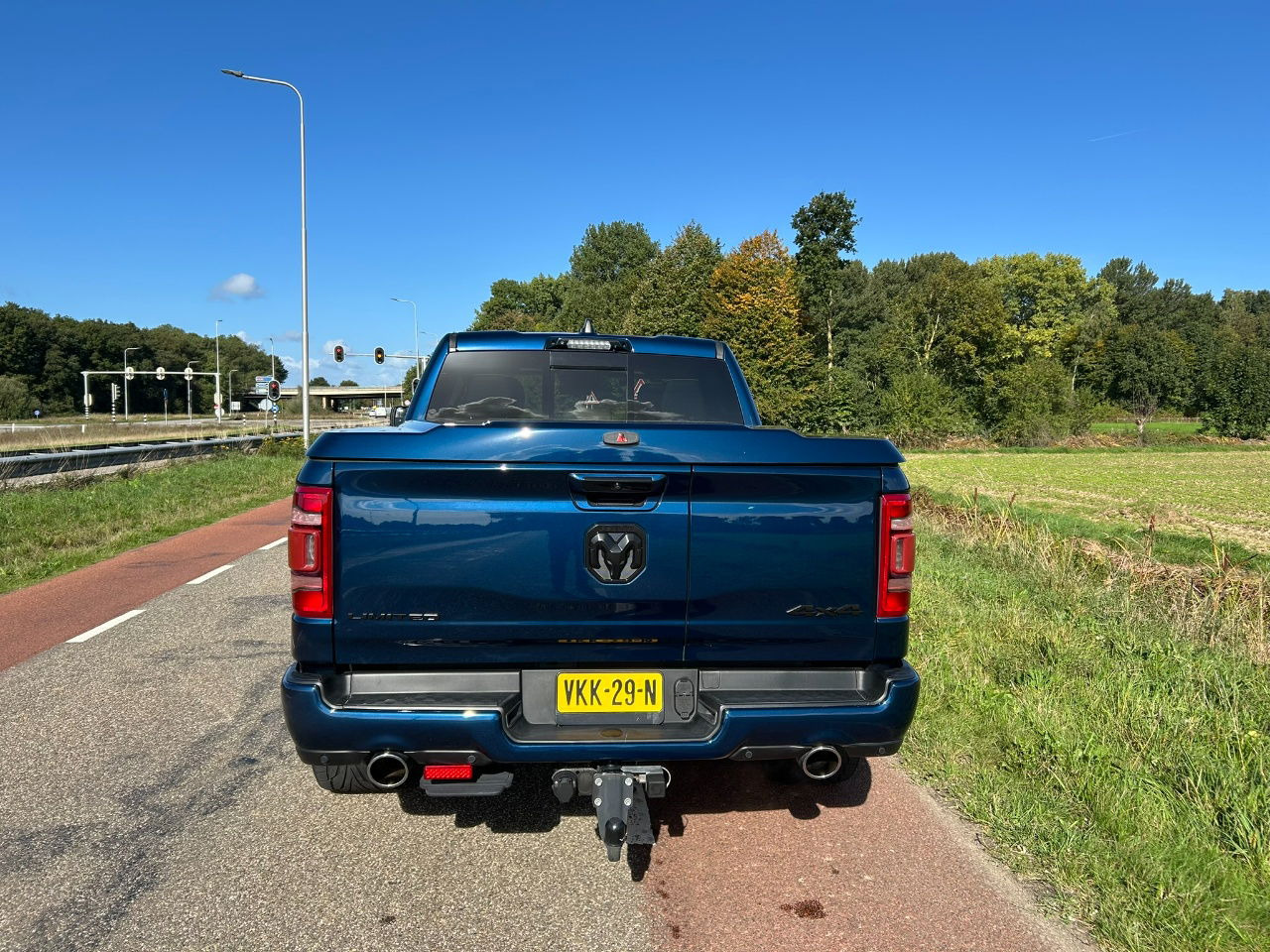 Dodge Ram Pick Up 1500 5.7 V8 4x4 Creb Cab Limeted Hemi Etorque - Pickup truck: picture 4 Dodge Ram Pick Up 1500 5.7 V8 4x4 Creb Cab Limeted Hemi Etorque - Pickup truck: picture 4