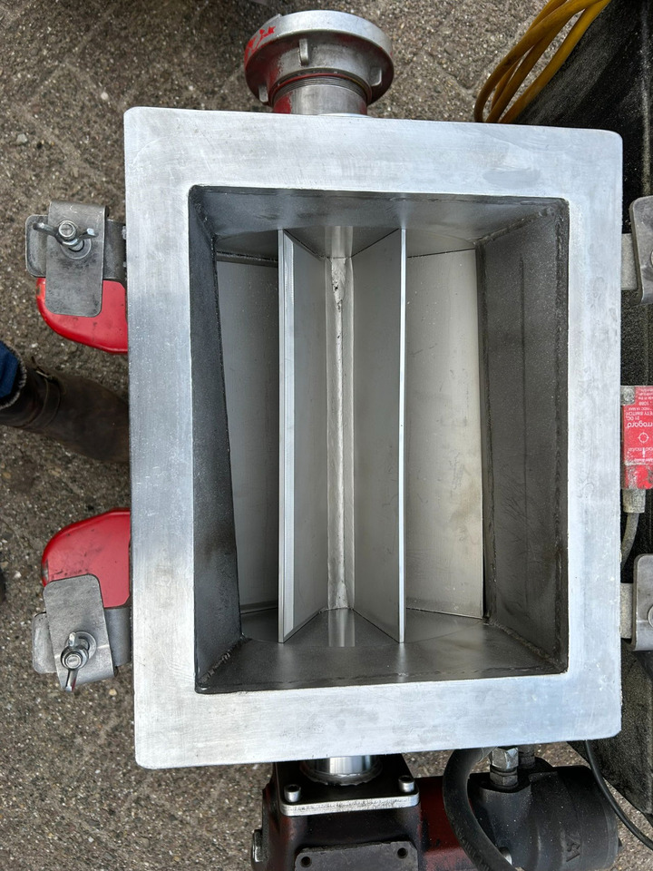 Onbekend EBC mobile EBC rotory - electr/hydro unit zelf suport 380 v / agrarisch - Other machinery: picture 4 Onbekend EBC mobile EBC rotory - electr/hydro unit zelf suport 380 v / agrarisch - Other machinery: picture 4