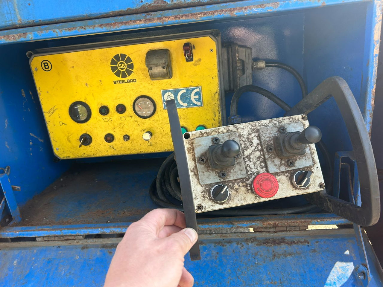 Container transporter/ Swap body semi-trailer Pacton Steelbro MK6 Side loader / 20 - 40 ft / own diesel power pack / saf disc braks: picture 10