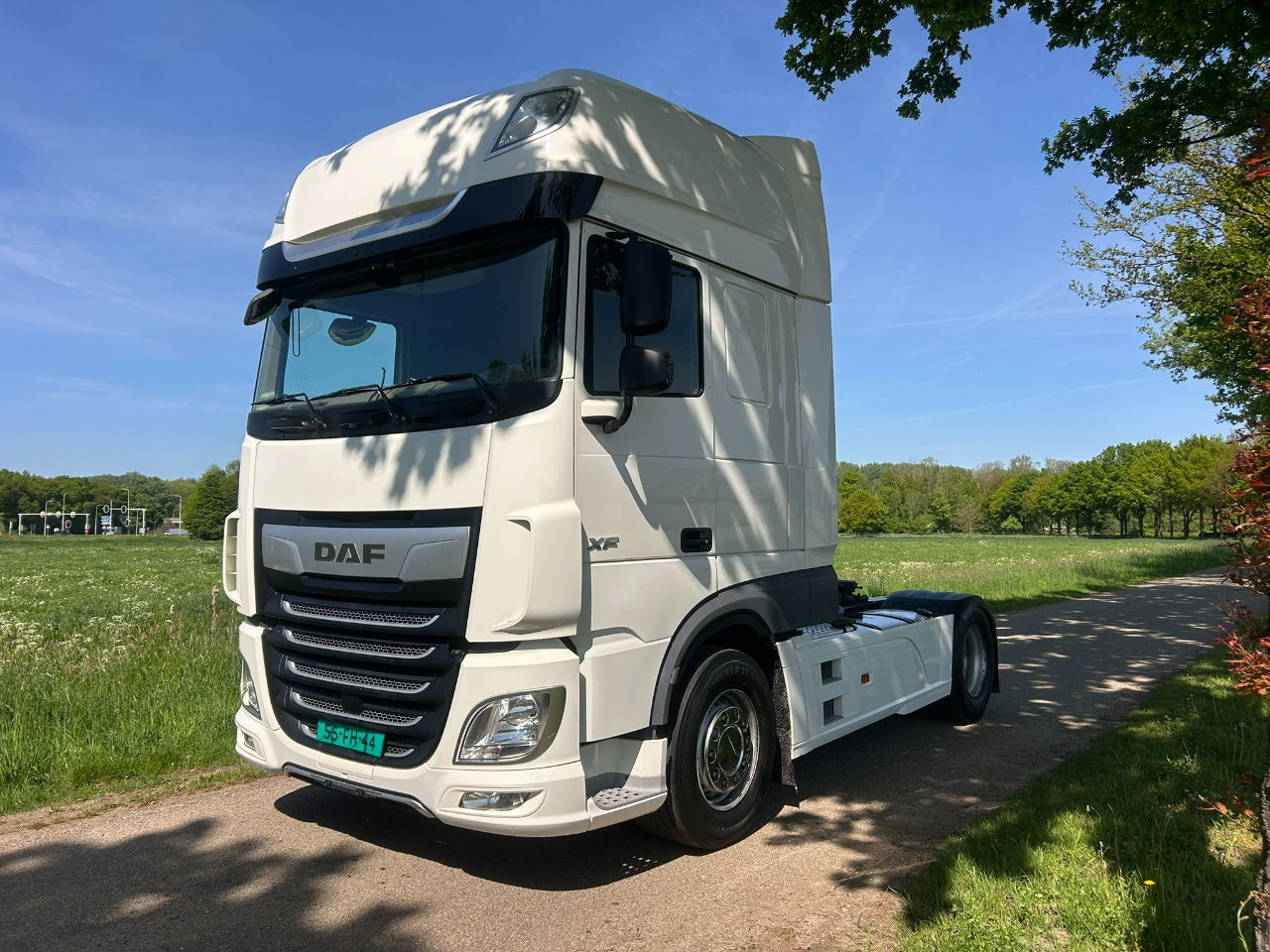 DAF XF 105.480 XF 480 FT / Only 385.000 KM / Hydrolijk / New smart Tacho / New o - Tractor unit: picture 2 DAF XF 105.480 XF 480 FT / Only 385.000 KM / Hydrolijk / New smart Tacho / New o - Tractor unit: picture 2