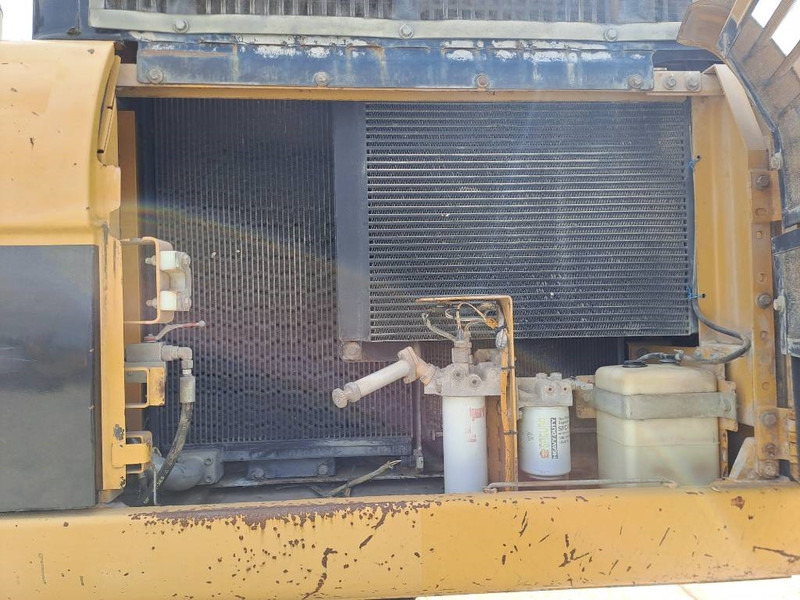 Crawler excavator Cat 330DL UHD (21m UHD + Short Arm): picture 17