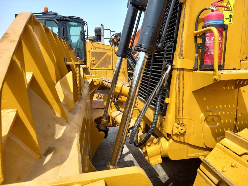 Bulldozer Cat D8R (Abu Dhabi): picture 10