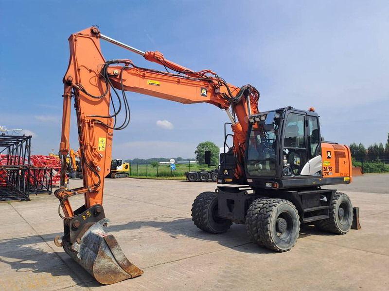 Wheel excavator Hitachi ZX170W-5B: picture 7